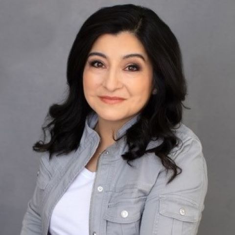 Elaine Castro