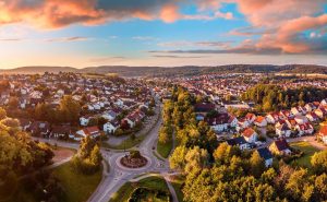 How To Choose The Right Neighborhood