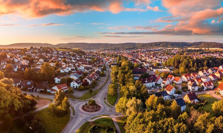 How To Choose The Right Neighborhood